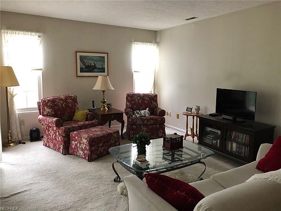 5th image of 1201 W River Rd N APT C3
