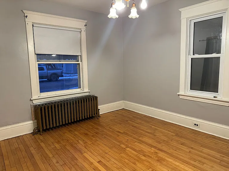 2630 Grand St NE — Photo 7