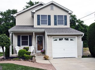 1524 Dee Rd, Forked River, NJ 08731