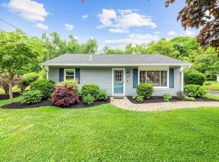 34 Davis St, Hanover, MA 02339