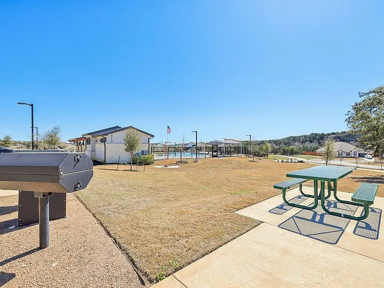 609 Silent Creek Cv — Photo 41