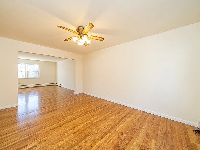 5 Dorchester Ave — Photo 6