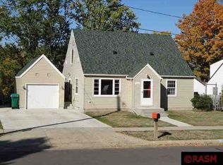 329 James Ave, Mankato, MN 56001