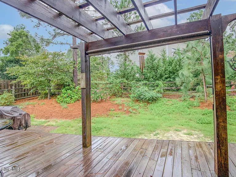 13 Barkley Ln — Photo 32