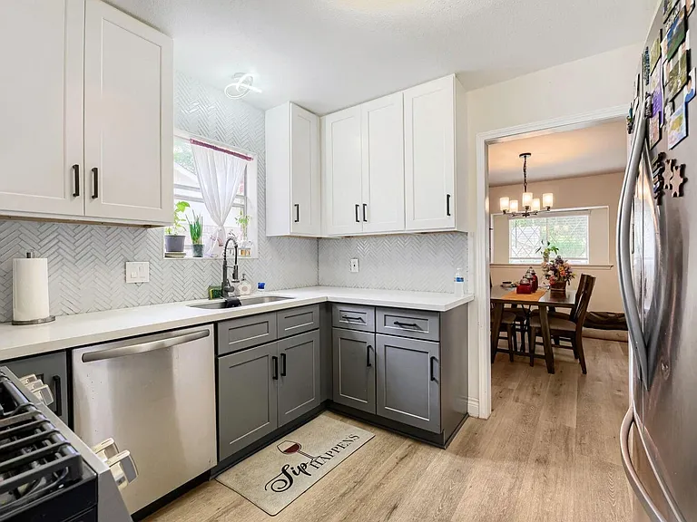 8927 Langdon Ln — Photo 16