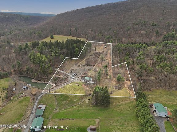 2nd image of 266 Thomas Ln