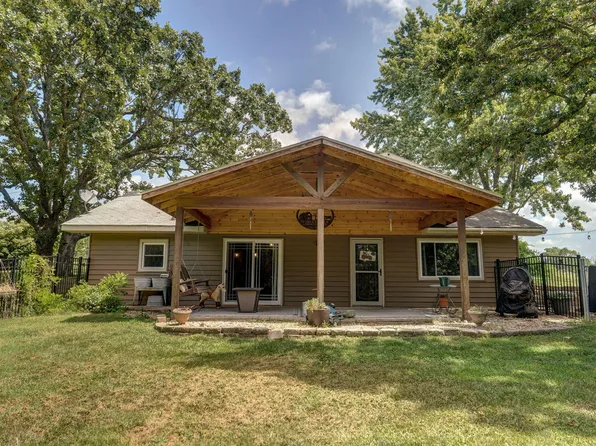 419 Rose Bush Drive, Marshfield, MO 65706