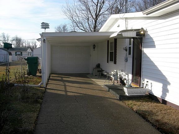 2nd image of 600 Fleetwood Dr