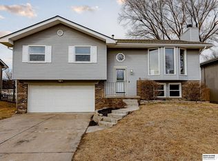 15262 Ontario St, Omaha, NE 68144