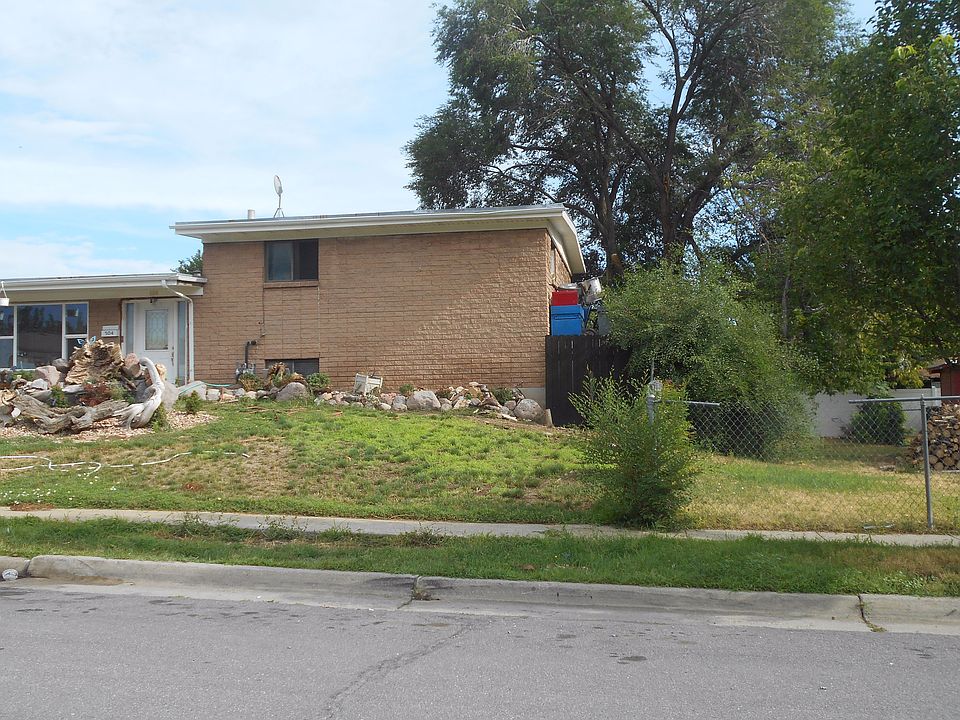 2nd image of 604 W Spacerama Dr