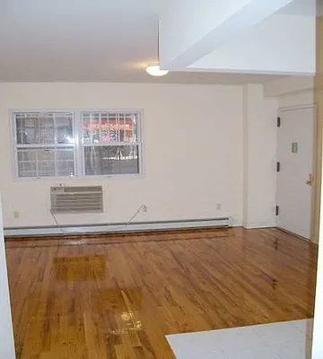 Rented by Otto Nielsen Realty | media 4