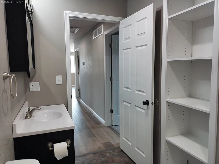 1618 N Buffalo Bill Ave — Photo 12