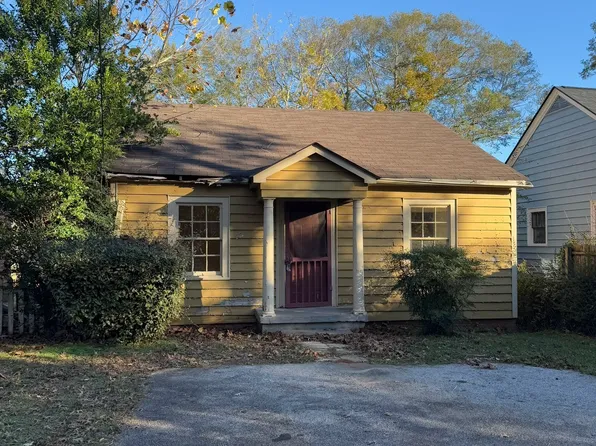 735 W Solomon St, Griffin, GA 30223