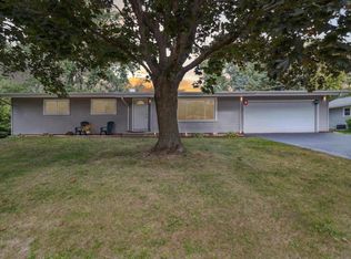 662 French Gln, Oregon, WI 53575