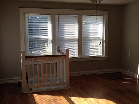 3rd image of 3416 Wyandotte St APT 3