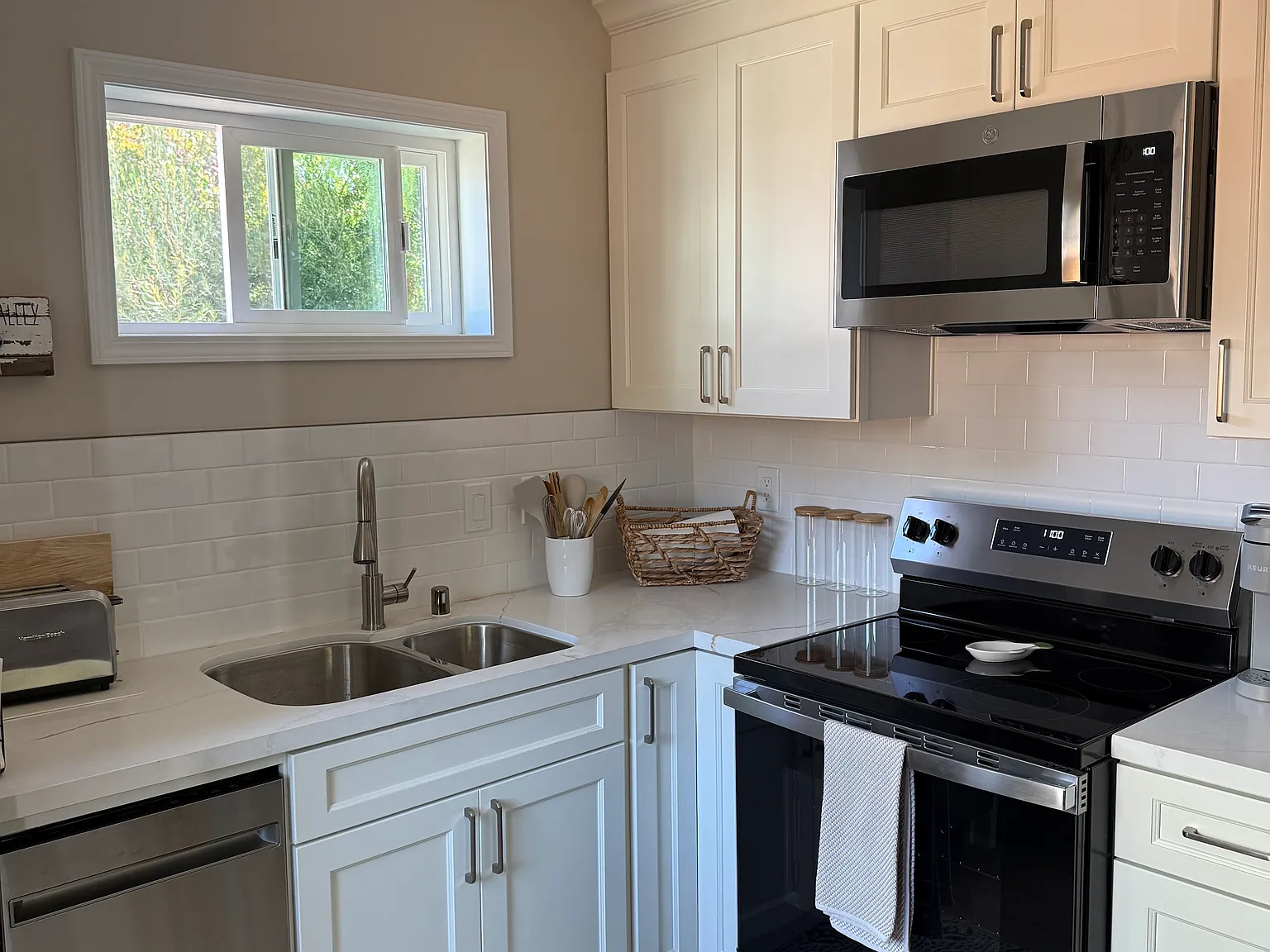 1006A Charlson Way — Photo 3