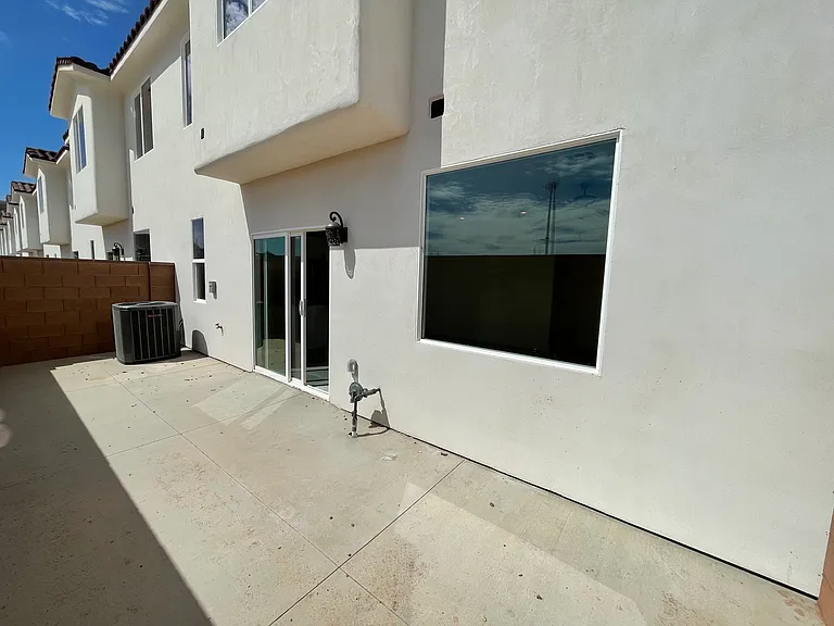 258 N 2470 W — Photo 14