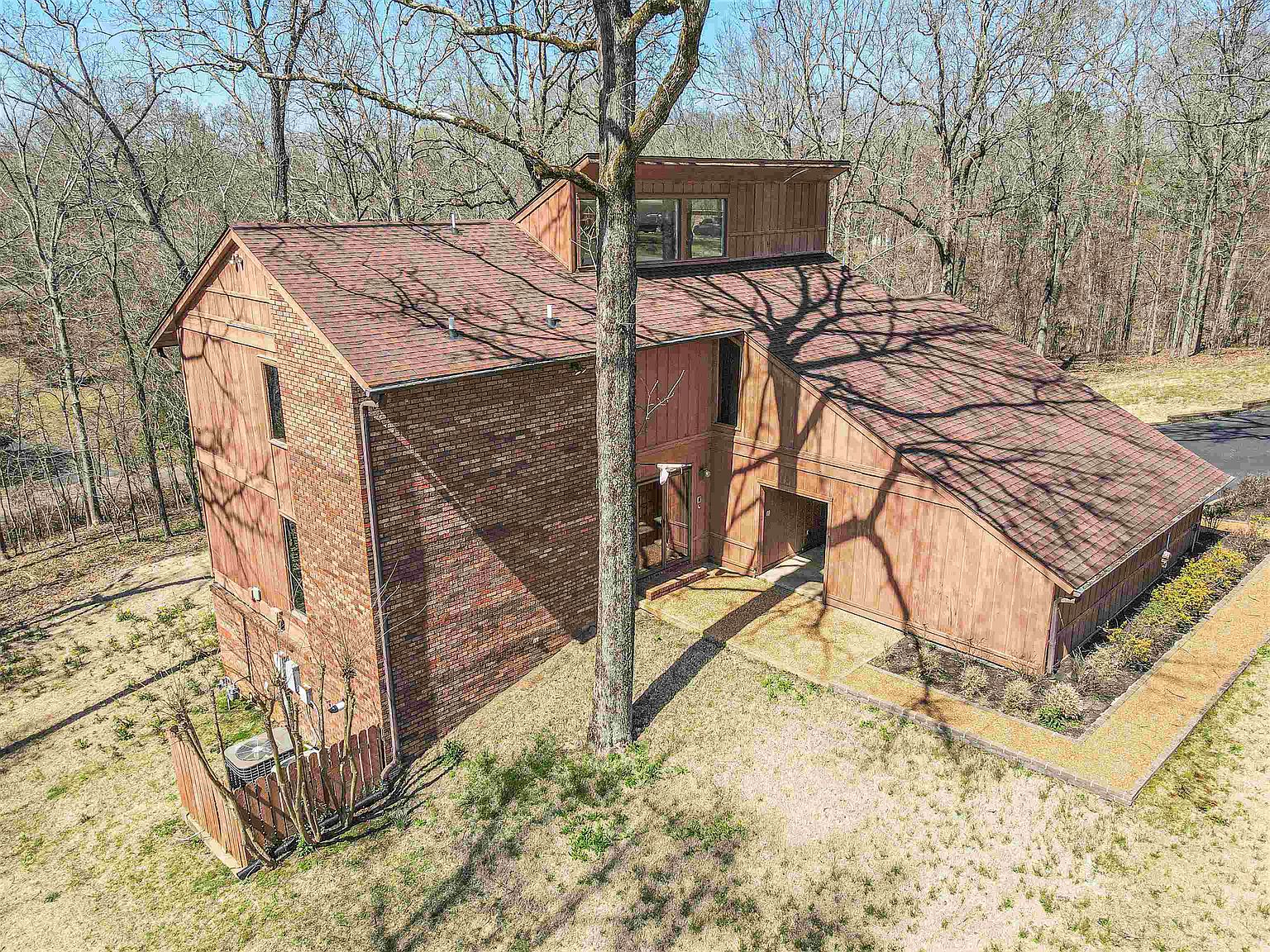 270 Mollie Dr, Selmer, TN 38375 Zillow
