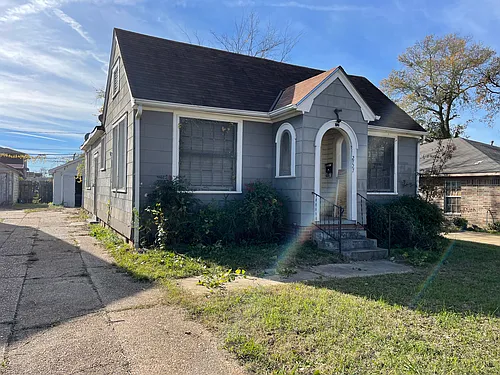 2727 Judson St Photo 1