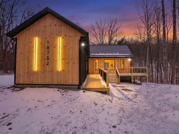 18732 Thad Hall Rd, Laurelville, OH 43135