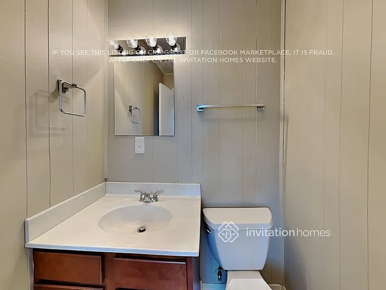 2602 Fremont St — Photo 15