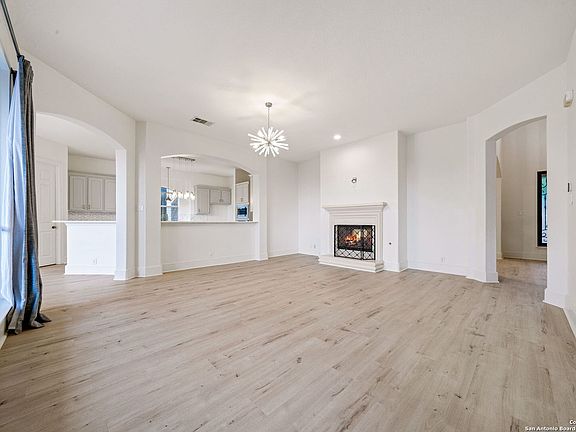 5th image of 24634 KEMPER OAKS