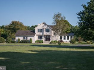 298 E Lake Rd, Pilesgrove, NJ 08098