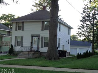 320 Glenn Ave, Normal, IL 61761