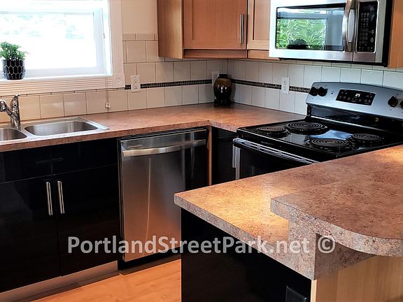 Stainless appliances