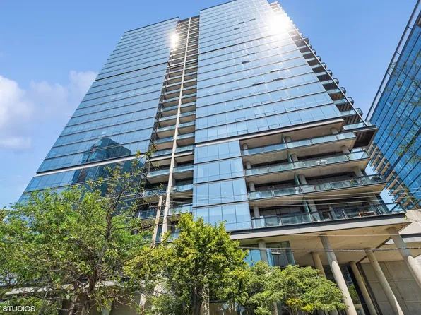 860 W Blackhawk St Unit 706, Chicago, IL 60642