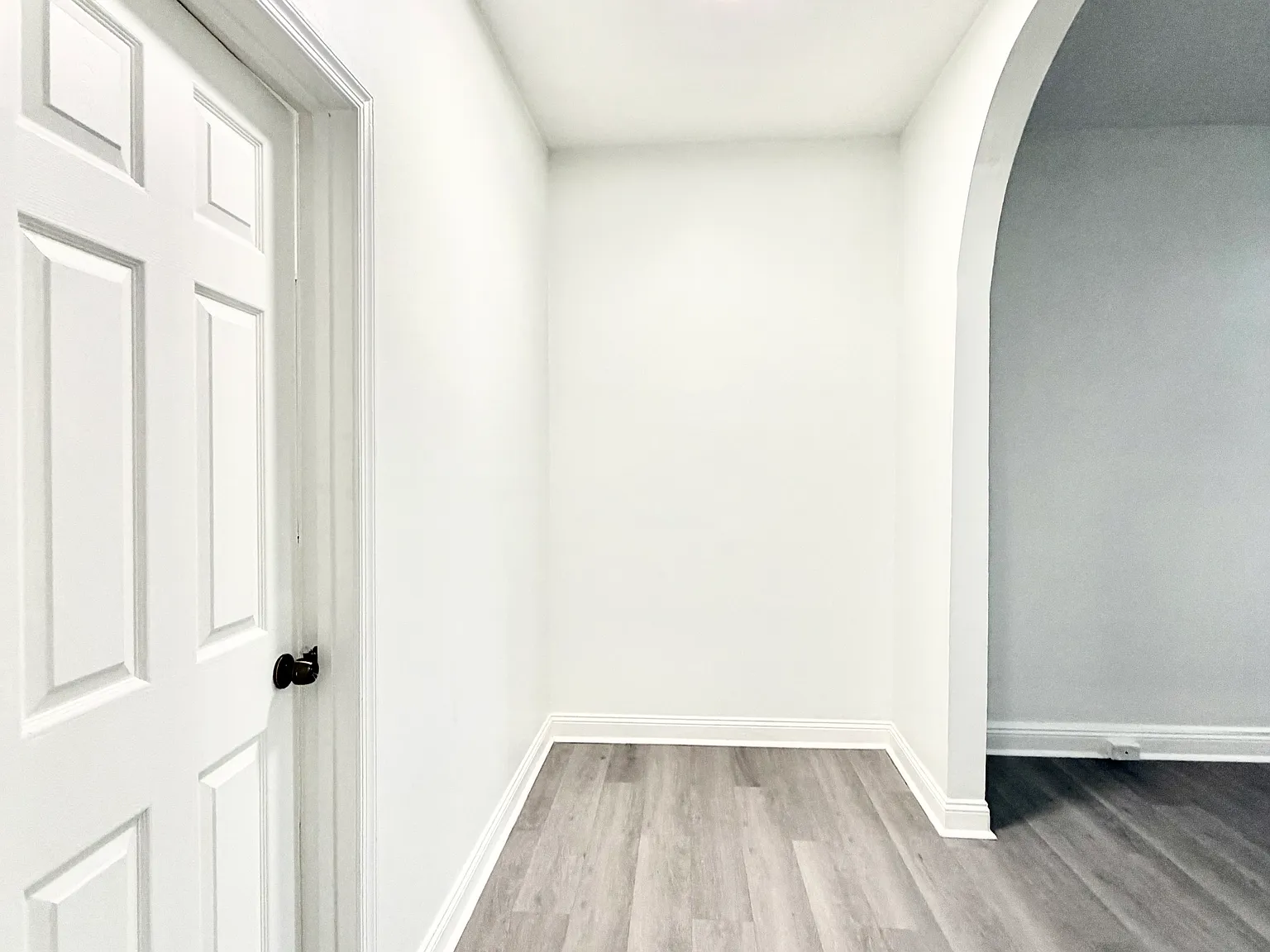 2 bed, 1100 sqft, $1,500 — Photo 2