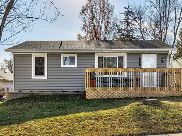 4624 Wakonda Dr, Norwalk, IA 50211
