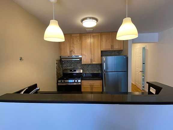 4th image of 11006 72nd Ave APT 1D
