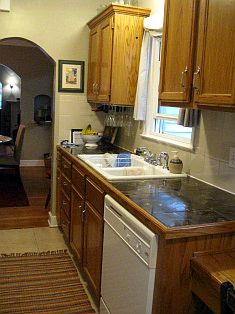 Kitchen w/Granite Countertop