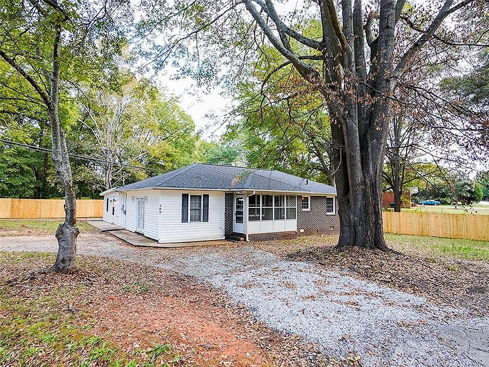 1st image of 508 Camellia Dr