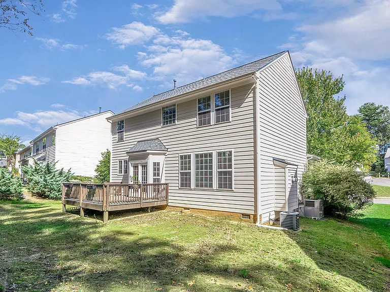 2103 Templeton Gap Dr — Photo 39