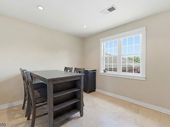 5th image of 67-75 New England Ave #69B