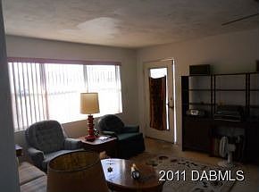 3rd image of 33 Beechwood Dr