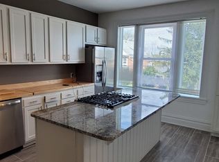 5522 Black St, Pittsburgh, PA 15206