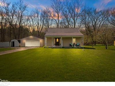 3063 Oleary Rd, Flint, MI, 48504