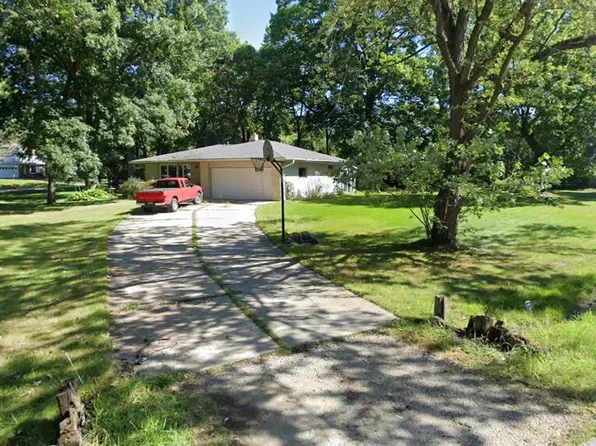 12120 West Oakwood DRIVE, Franklin, WI 53132