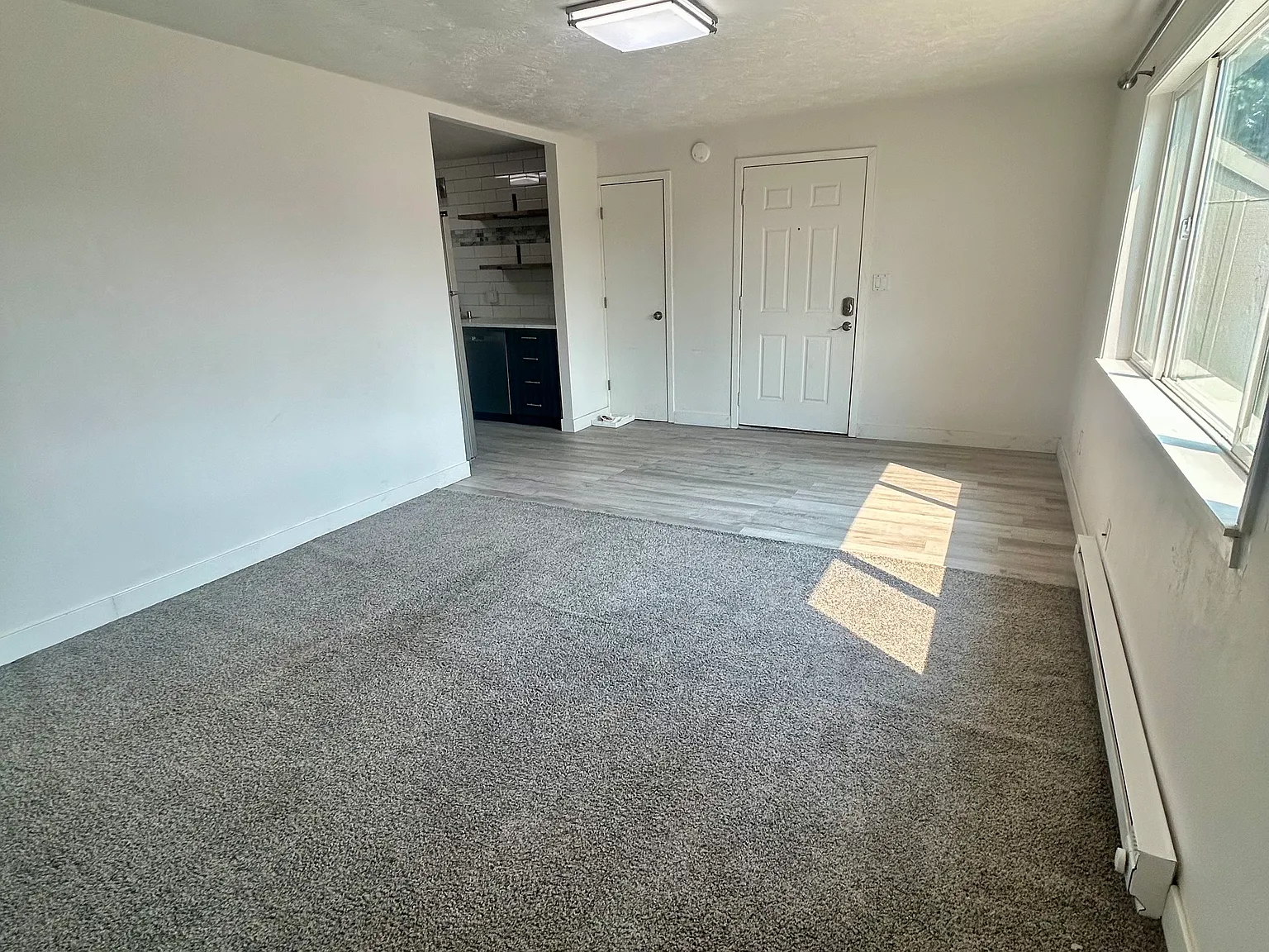 1 bed, 725 sqft, $1,395 — Photo 3