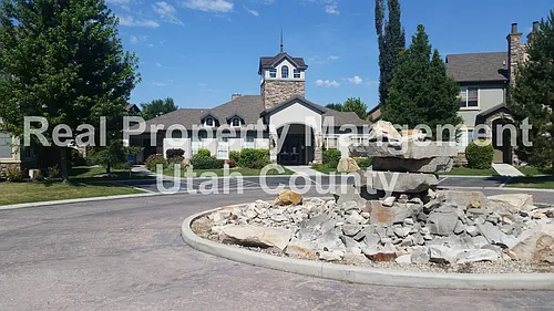 1492 W 50 N Photo 1