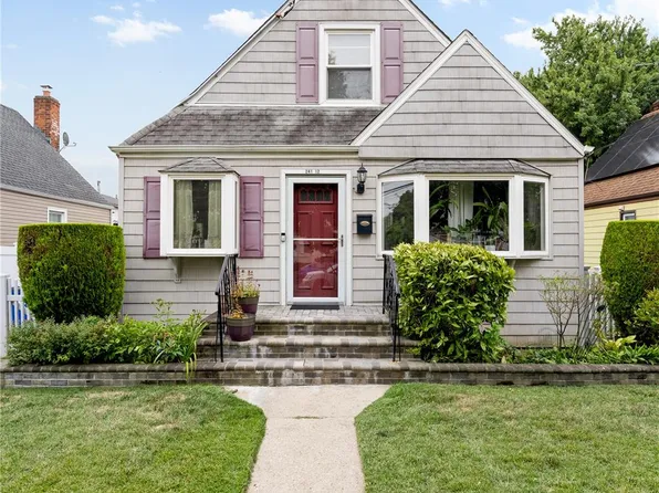 24112 148th Avenue, Rosedale, NY 11422