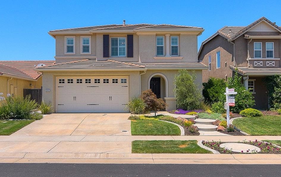 1st image of 2612 Woodfield Way