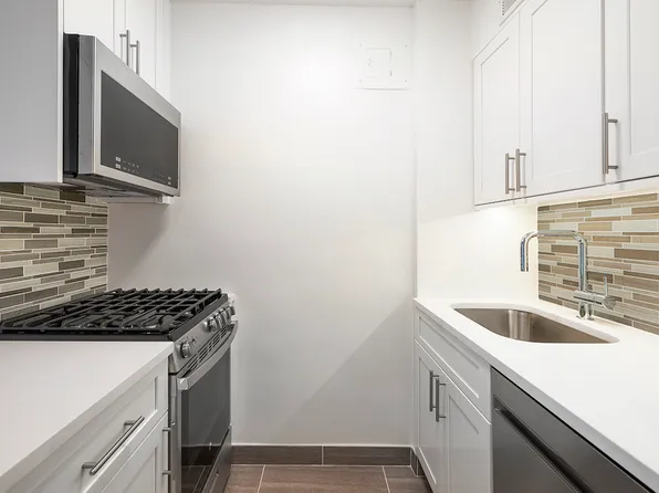 240 East 76th Street image 1 of 6