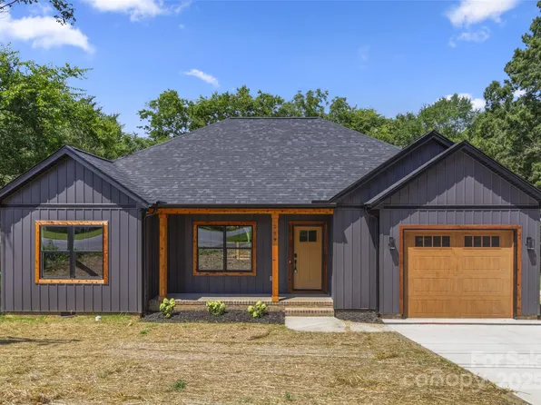 299 Collingswood Dr NW, Concord, NC 28027