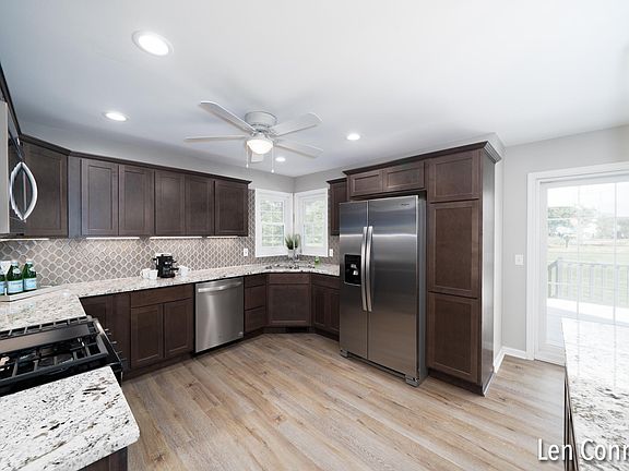4th image of 7060 Summit Hill Ct SE
