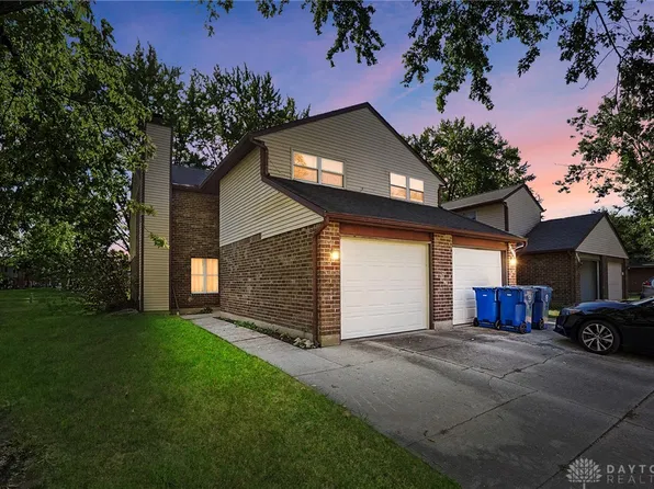 8209 Schoolgate Dr, Huber Heights, OH 45424