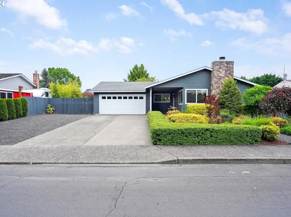 1025 SW Fleishauer Ln, McMinnville, OR 97128